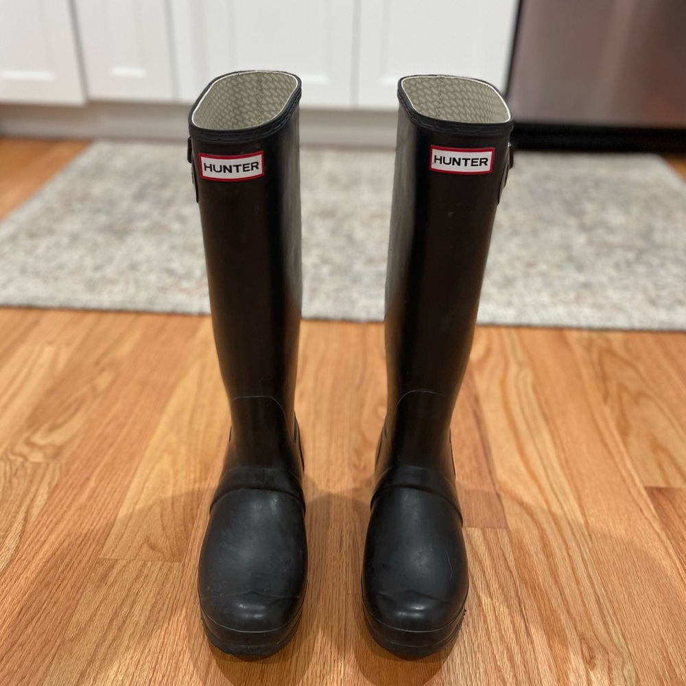 Hunter boots. Women’s size 10.